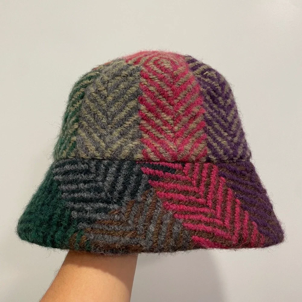 Aran Sweater Market ship wool